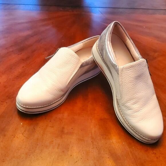 27 Edit Naturalizer Devlyn Zip Up Loafer - Size 8.5 - Picture 2 of 10